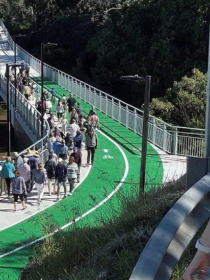 Indoorooilly Walkway, Brisbane - NXT Black