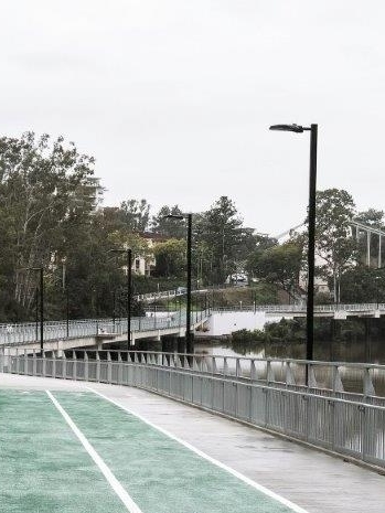 Indoorooilly Walkway, Brisbane - NXT Black